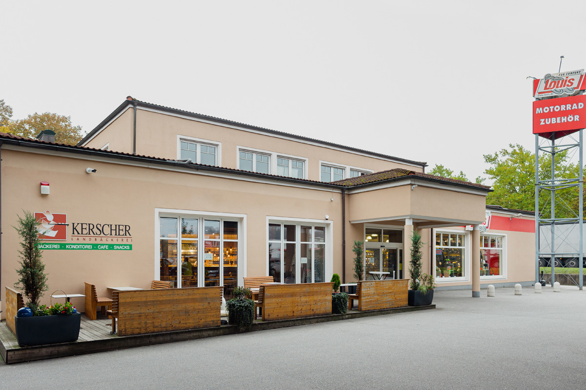 Landbäckerei Kerscher - Kerscher Cafè in Passau außen Landbäckerei Kerscher - Kerscher Cafè in Passau außen