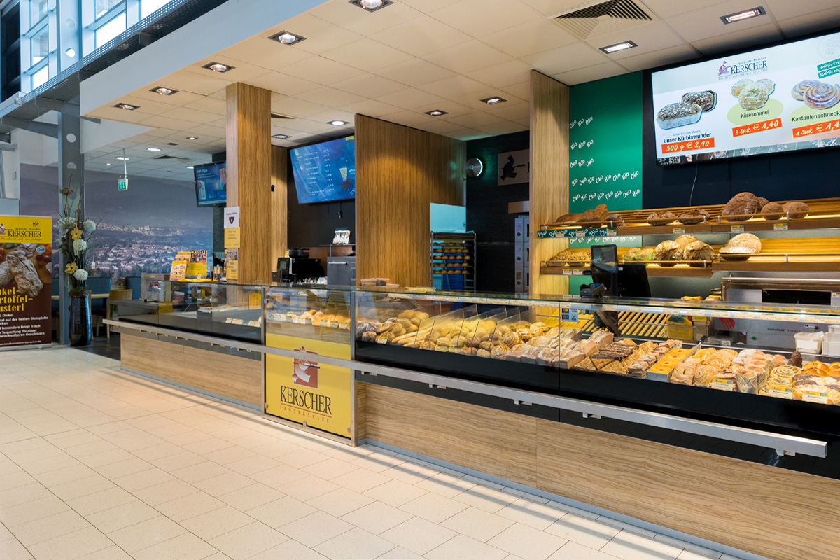 Landbäckerei Kerscher - Eging REWE Markt innen Landbäckerei Kerscher - Eging REWE Markt innen