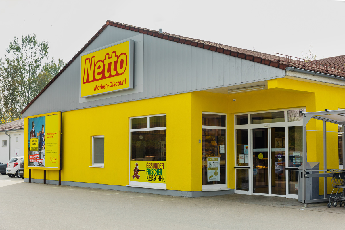 Landbäckerei Kerscher - Tiefenbach Netto Markt außen Landbäckerei Kerscher - Tiefenbach Netto Markt außen