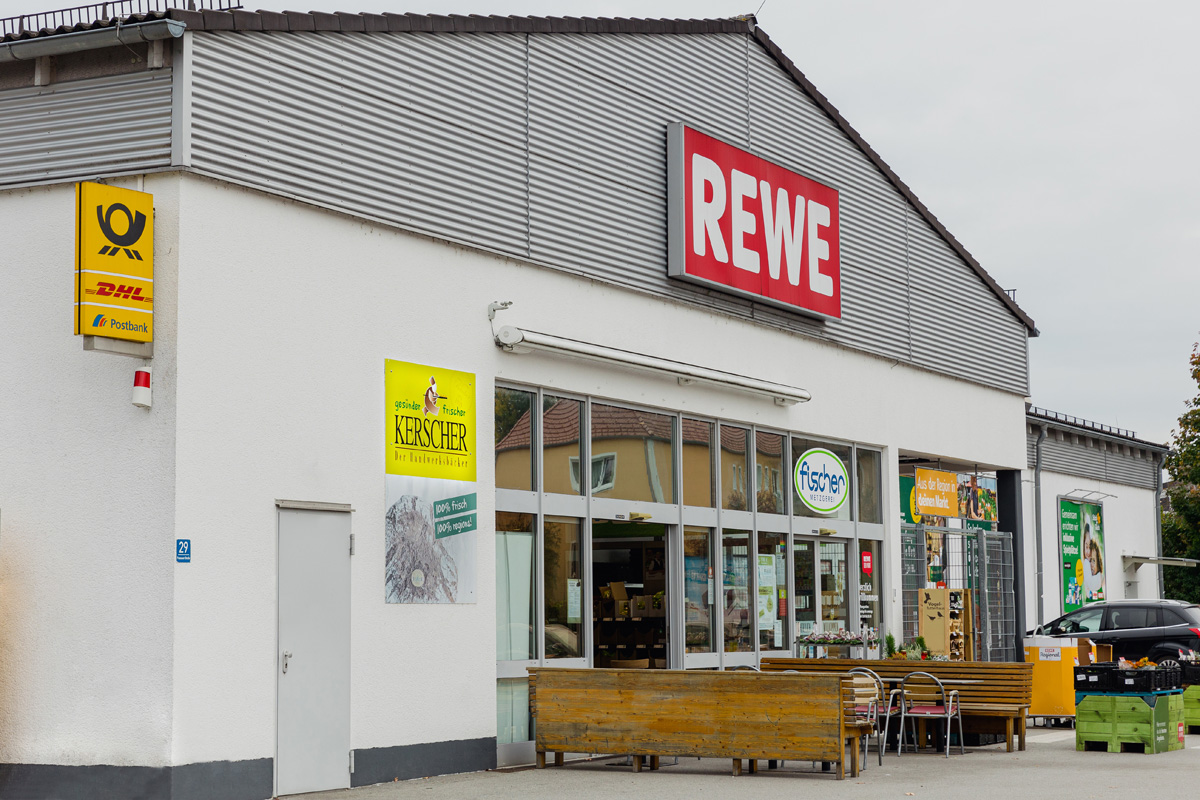 Landbäckerei Kerscher - Vilshofen REWE Markt außen Landbäckerei Kerscher - Vilshofen REWE Markt außen